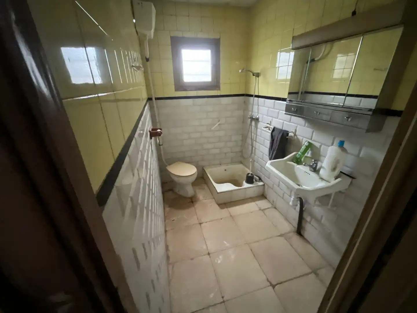 Bathroom of Houses for sale in Sevilla  with Private garden