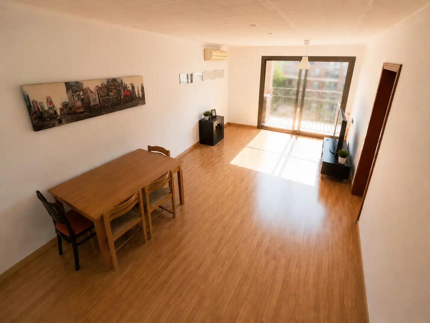 Sala de estar de Piso en venta en Santa Coloma de Gramenet con Aire acondicionado y Balcón