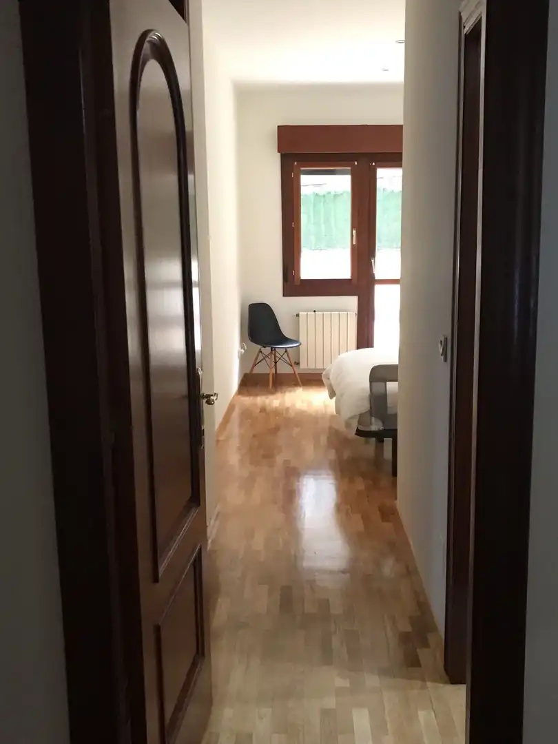 Habitación de Piso de alquiler en Gijón  con Calefacción, Parquet y Terraza