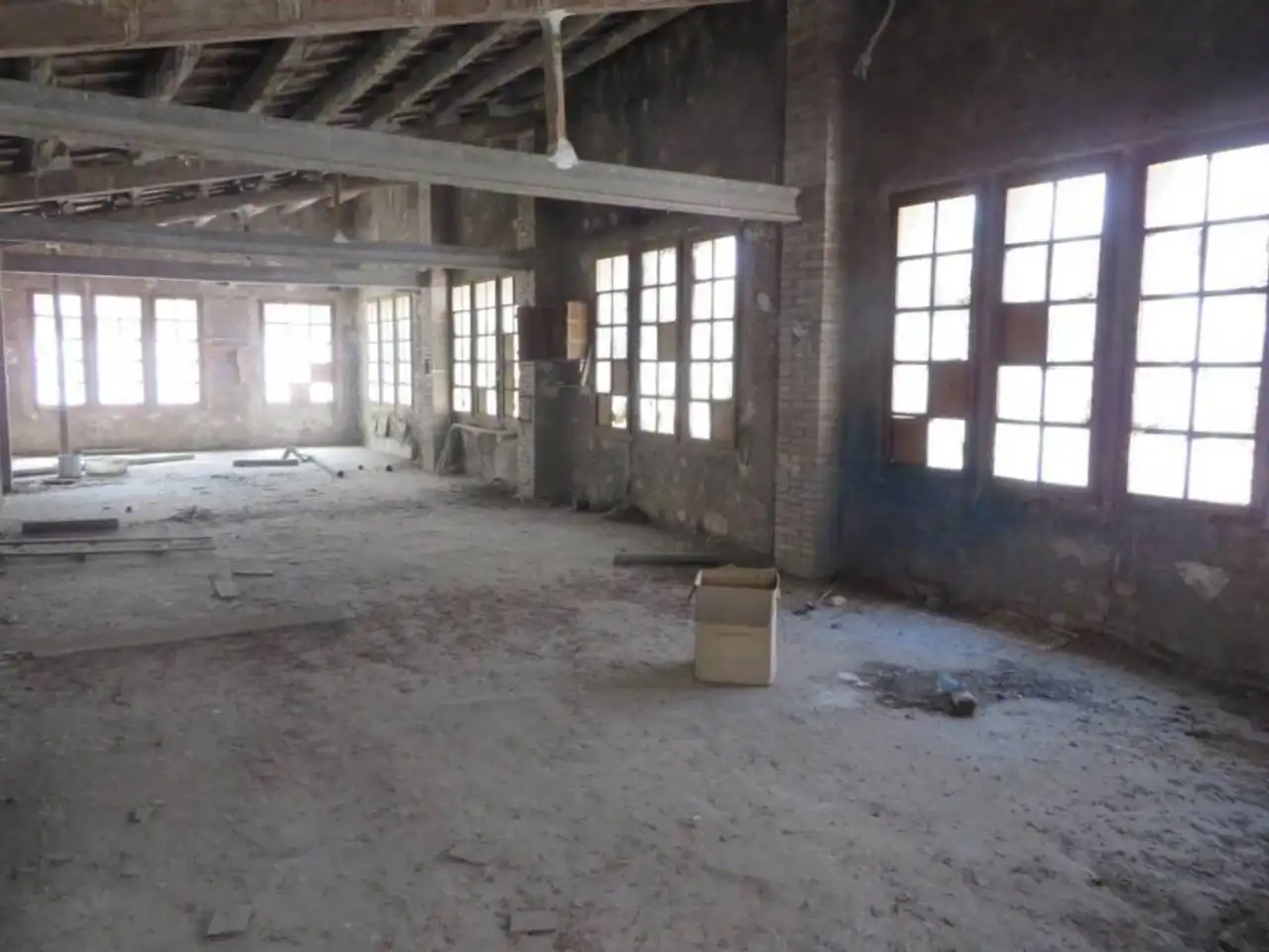 Local comercial en alquiler en Calle odena