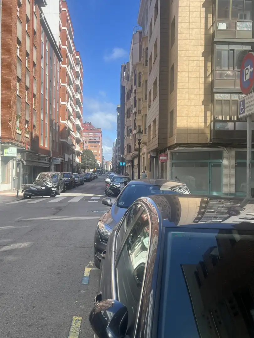Local de alquiler en Gijón - calle ezcurdia, La Arena