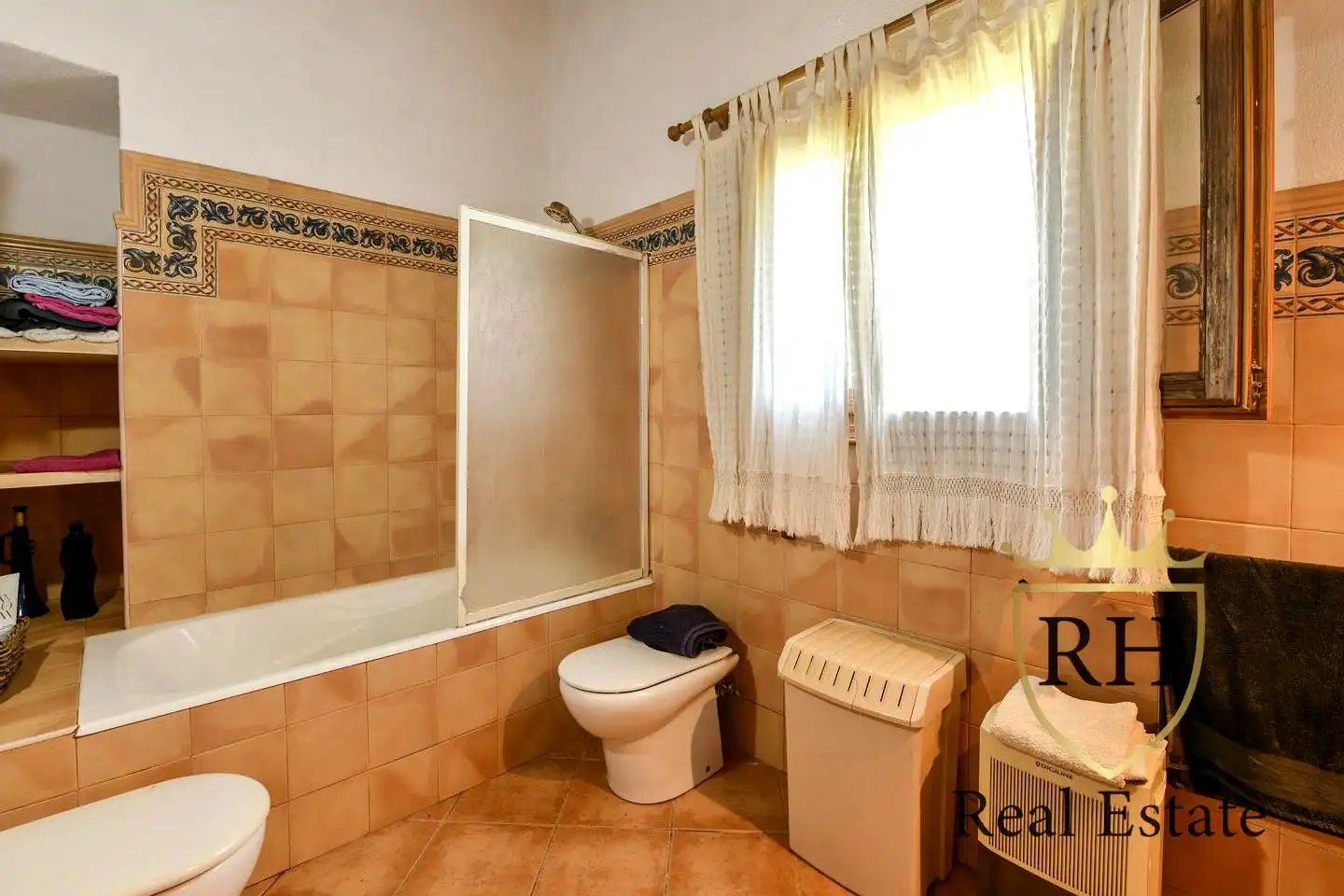 Baño de Finca rústica en venta en Artà con Jardín privado, Terraza y Trastero