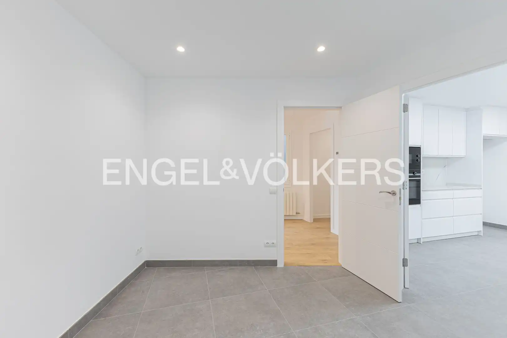 Wohnung zur Miete in Barcelona mit Klimaanlage, Heizung und Parkett