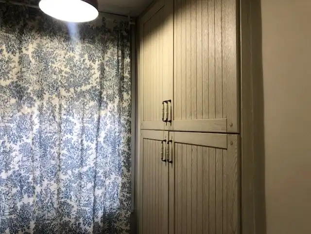 Habitación de Piso de alquiler en Bormujos con Aire acondicionado, Jardín privado y Trastero