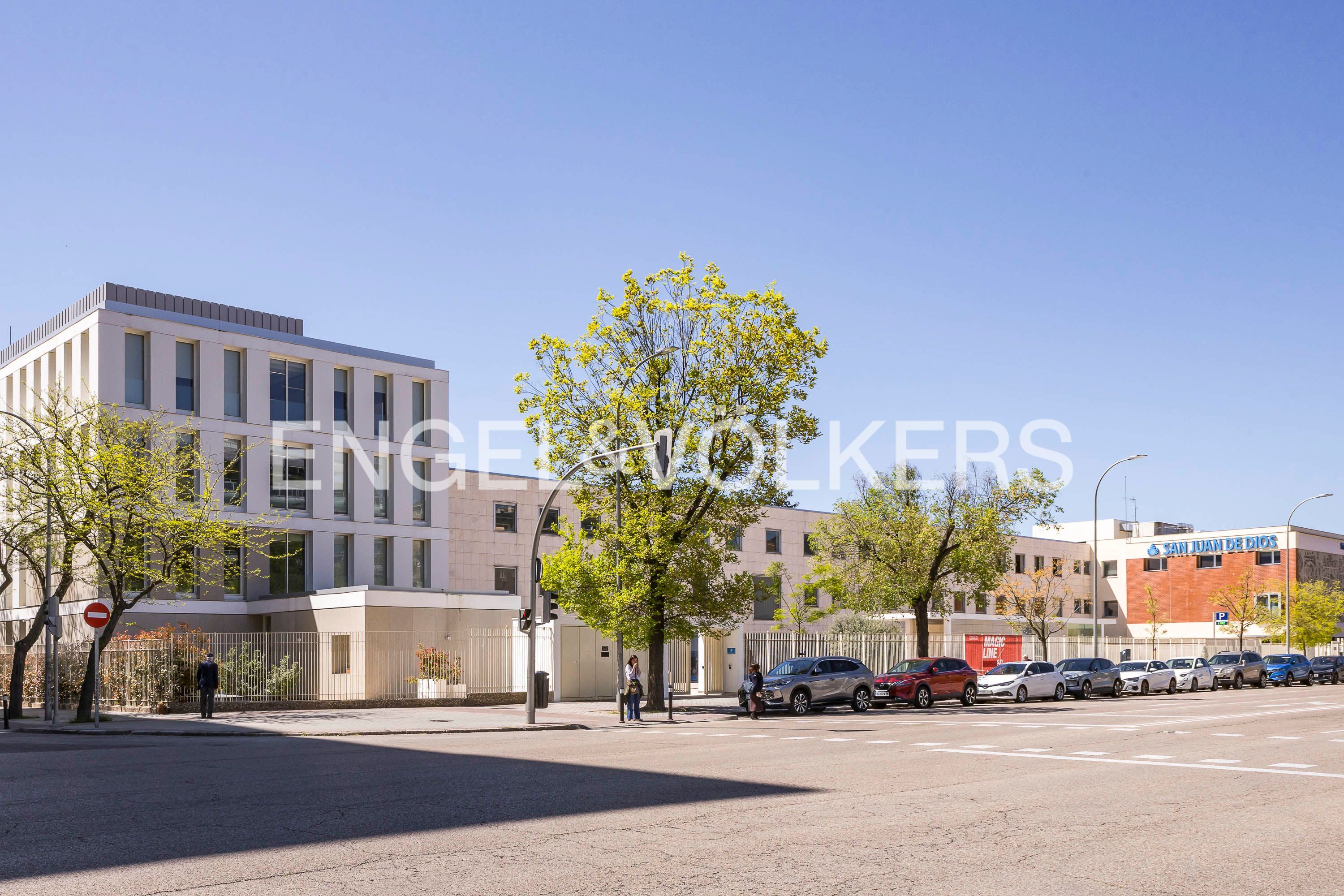 Vista exterior de Piso en venta en  Madrid Capital con Calefacción, Parquet y Terraza