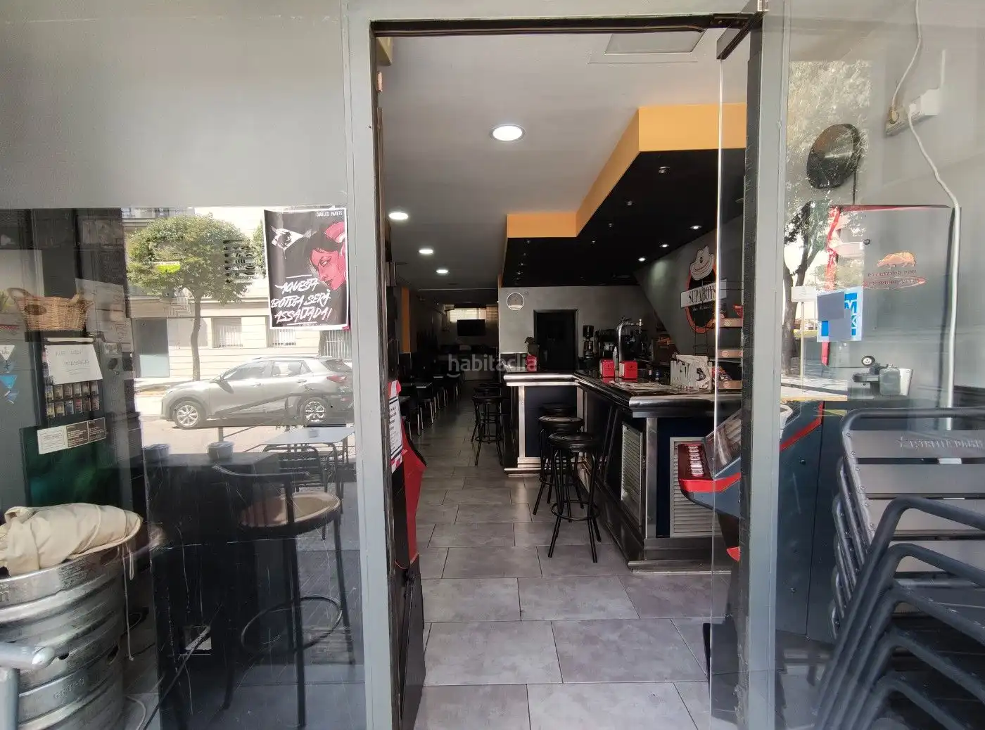 Local comercial de lloguer a Carrer Salvador Espriu 6, imagen 3