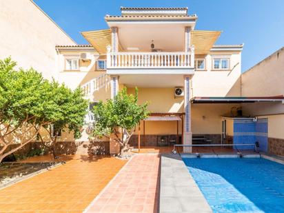 Exterior view of Single-family semi-detached for sale in Santa Fe  with Air Conditioner, Heating and Private garden