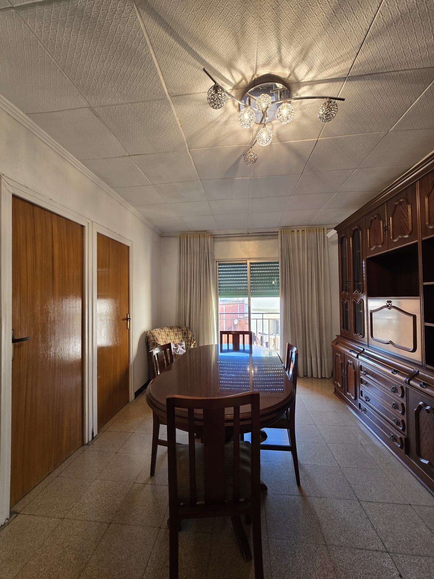 Comedor de Piso en venta en Sant Adrià de Besòs con Balcón