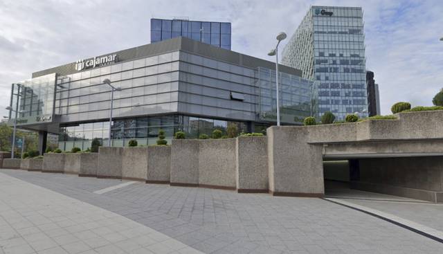 Garaje en Venta en Cuatro Caminos - Azca