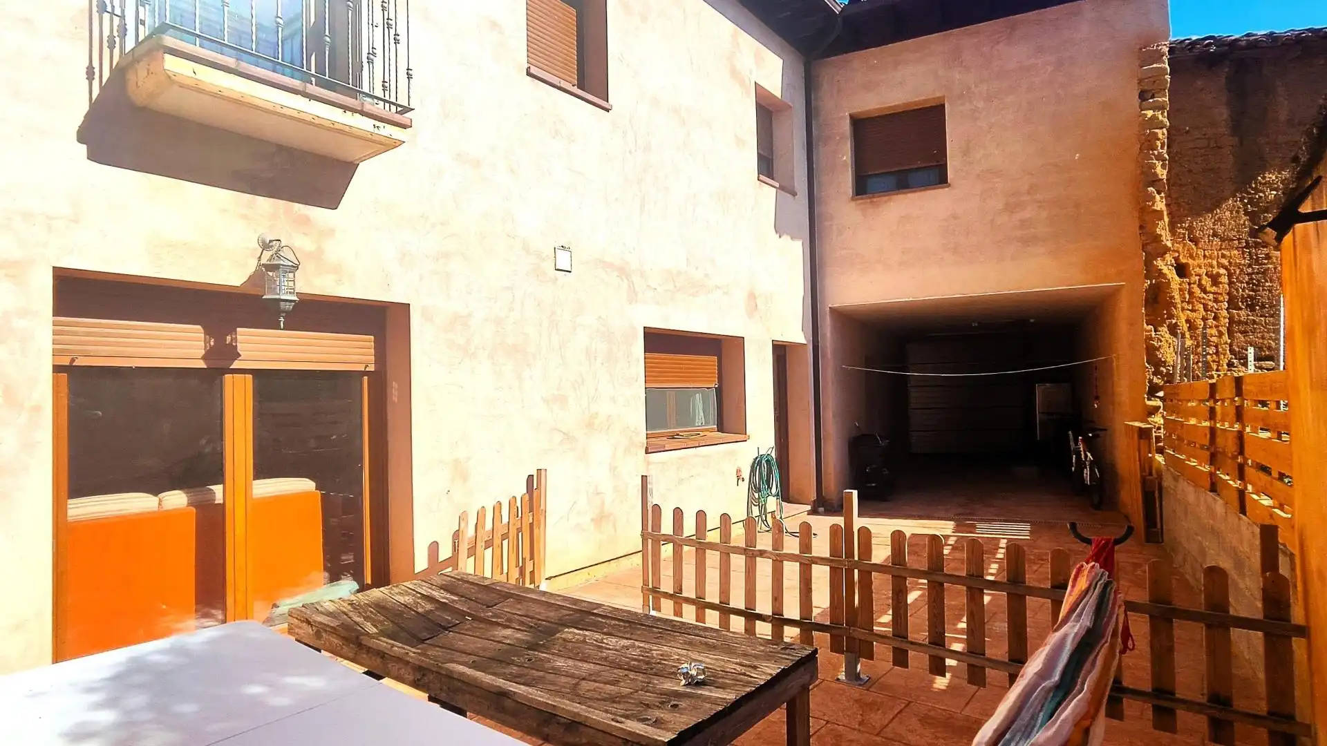 Vista exterior de Casa o chalet en venta en Cuadros con Calefacción, Terraza y Balcón