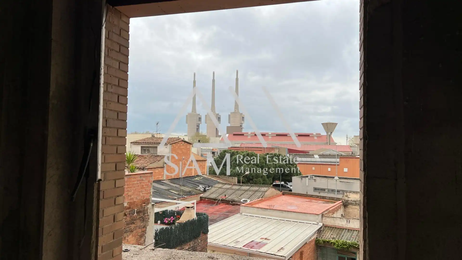 Außenansicht von Gebäude zum Verkauf in Badalona