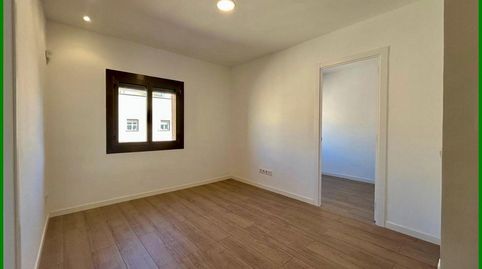 Foto 4 de Piso en venta en De Travau, El Turó de la Peira, Barcelona Capital