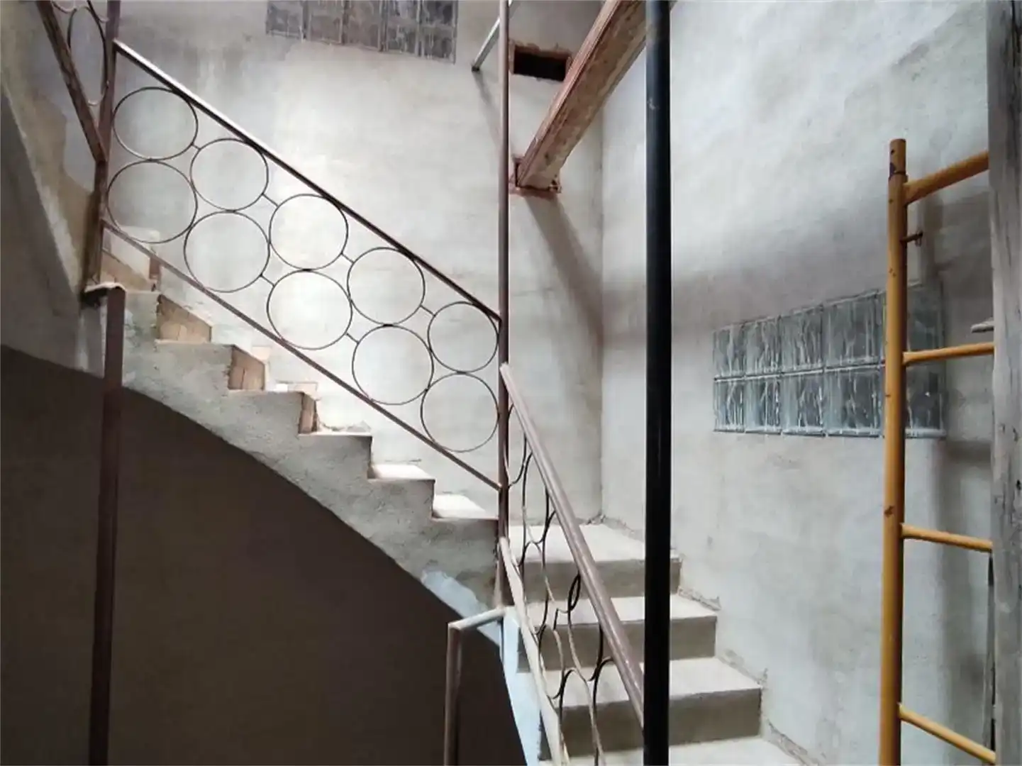 Detached homes for sale in Requena, Valencia