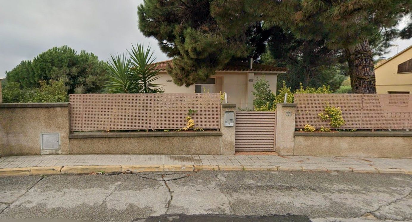 Vista exterior de Casa o chalet en venta en L'Ametlla del Vallès con Calefacción, Jardín privado y Terraza