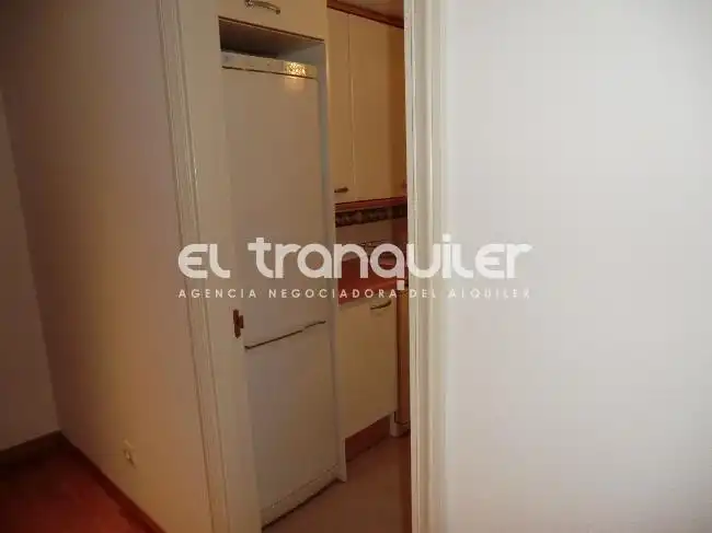 Habitación de Dúplex de alquiler en Majadahonda con Trastero, Piscina y Lavadora