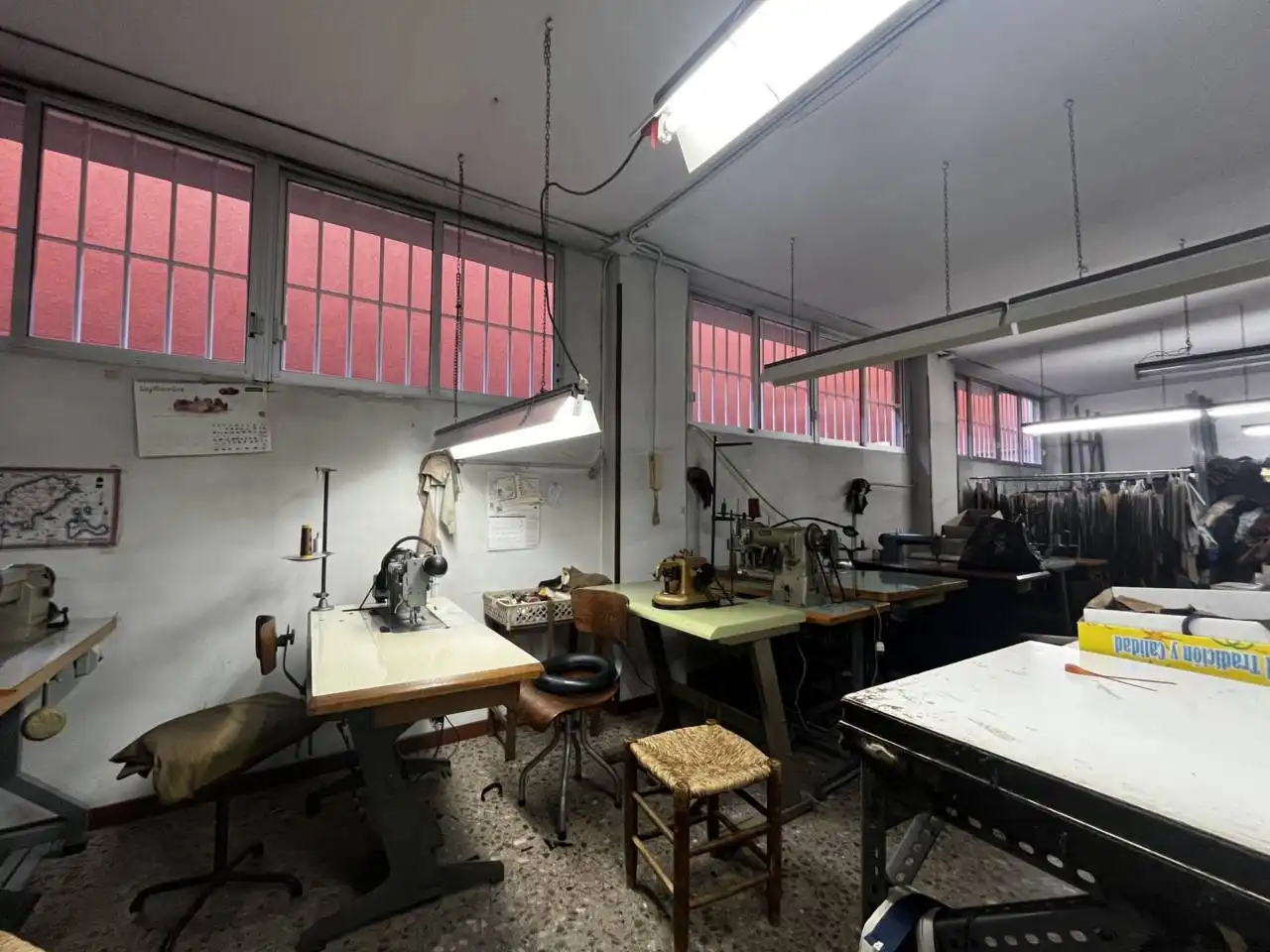 Geschaftsraum zur Miete in Calle Felip II, La Sagrera