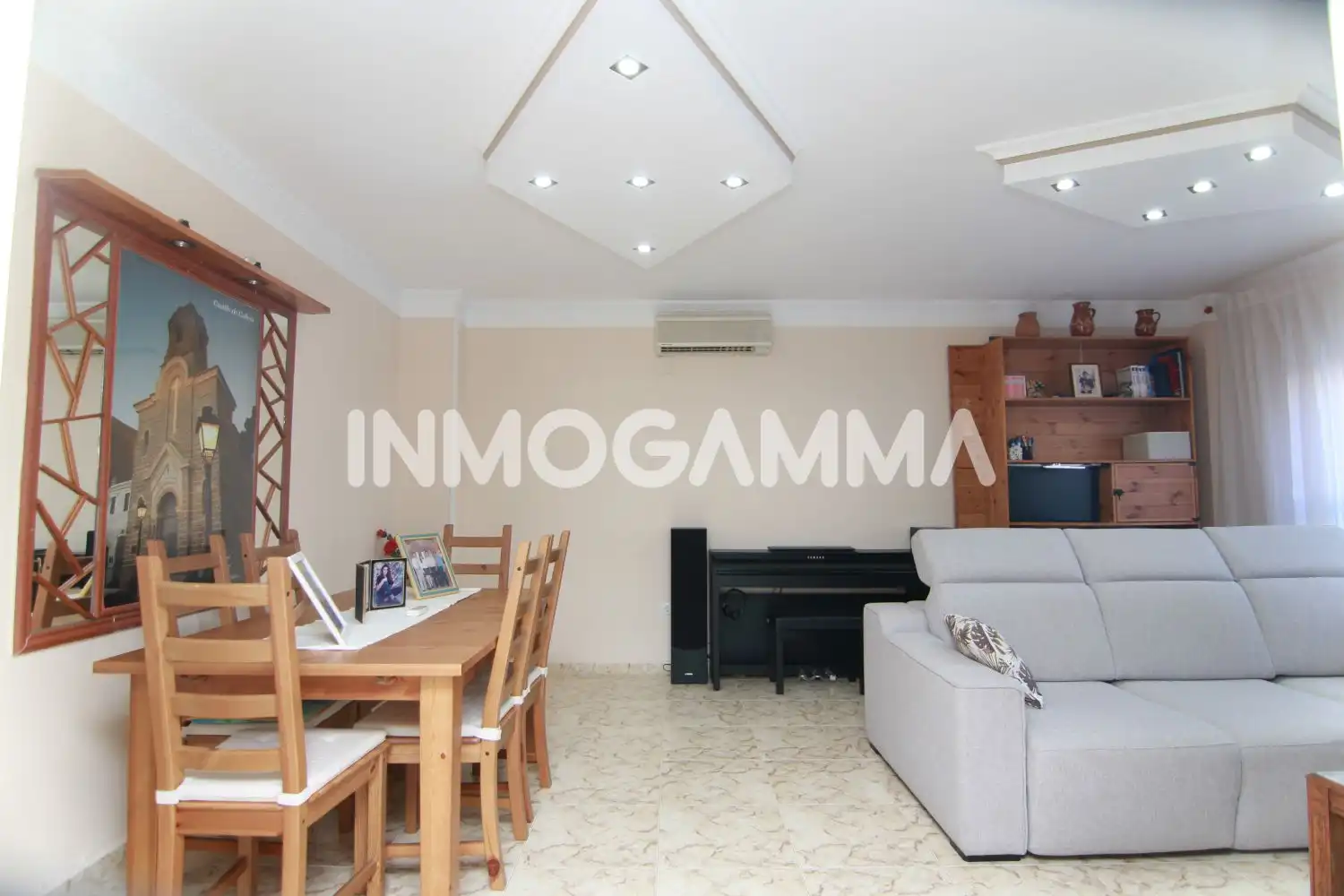 Wohnzimmer von Maisonette zum Verkauf in Cullera mit Klimaanlage, Abstellraum und Balkon