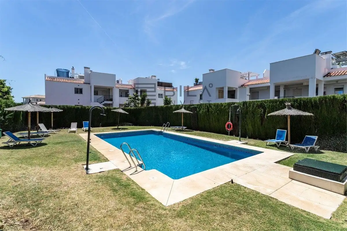 Flat with pool for sale in Riviera del Sol