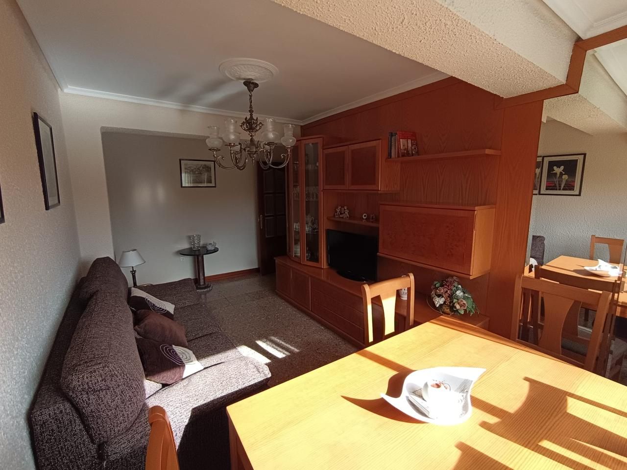 Living room of Flat for sale in  Zaragoza Capital  with Air Conditioner, Heating and Furnished