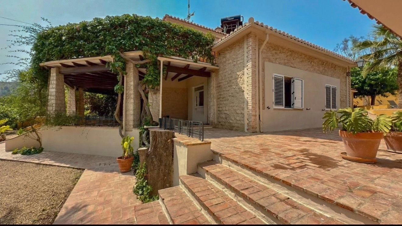 Jardín de Casa o chalet en venta en Alicante / Alacant con Aire acondicionado, Calefacción y Jardín privado