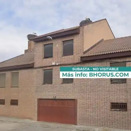 Vista exterior de Casa o xalet en venda en Soto de Cerrato  amb Jardí privat i Piscina