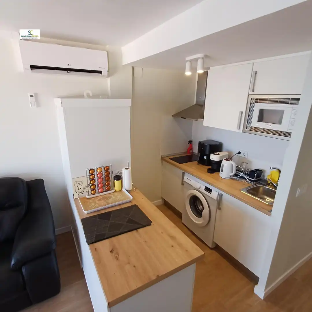 Cocina de Apartamento en venta en Alicante / Alacant con Aire acondicionado y Piscina comunitaria