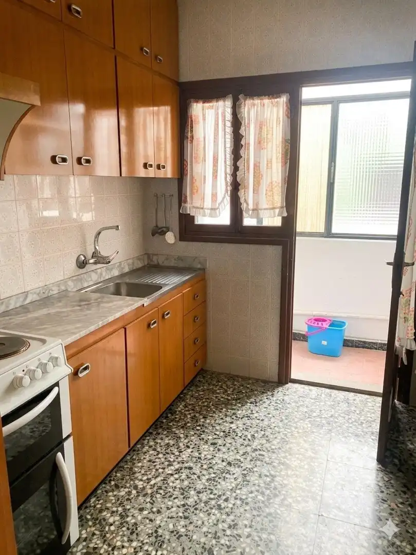 Küche von Wohnung zum Verkauf in Villena mit Balkon