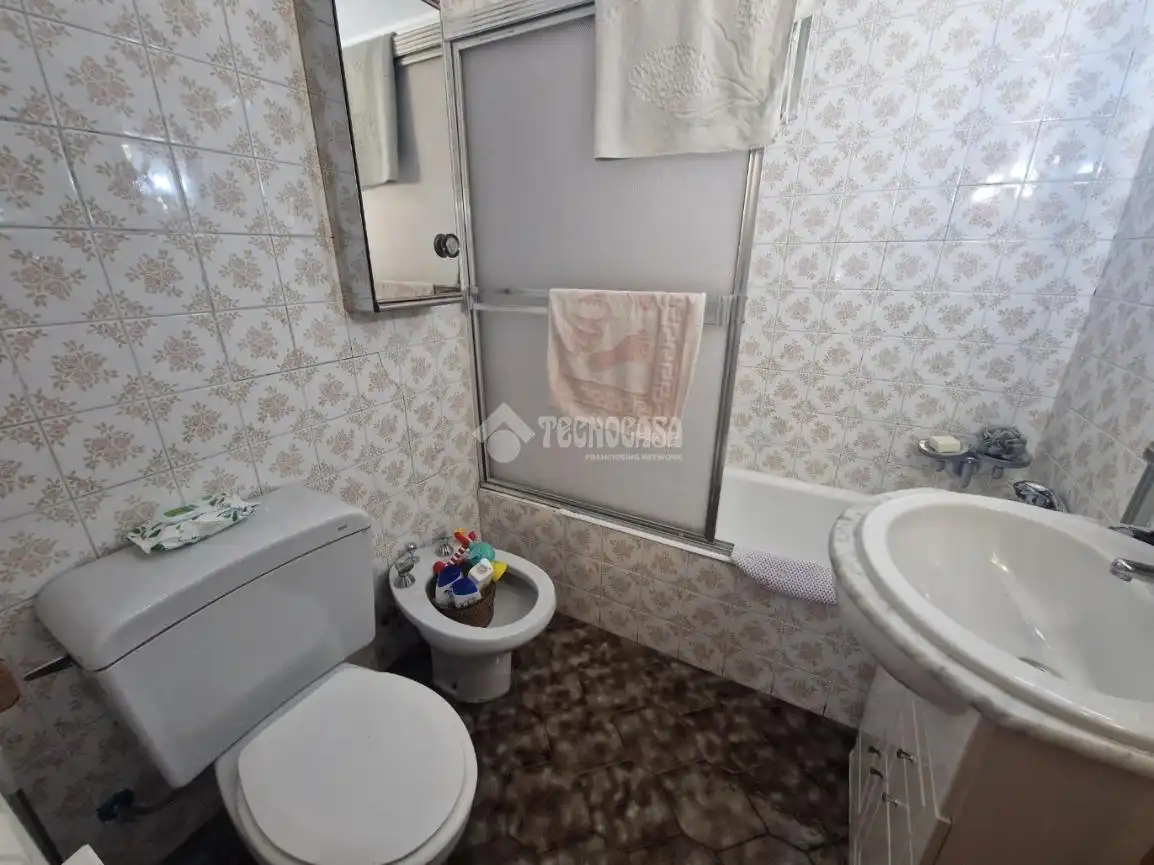Baño de Piso en venta en Palencia con Calefacción, Parquet y Terraza