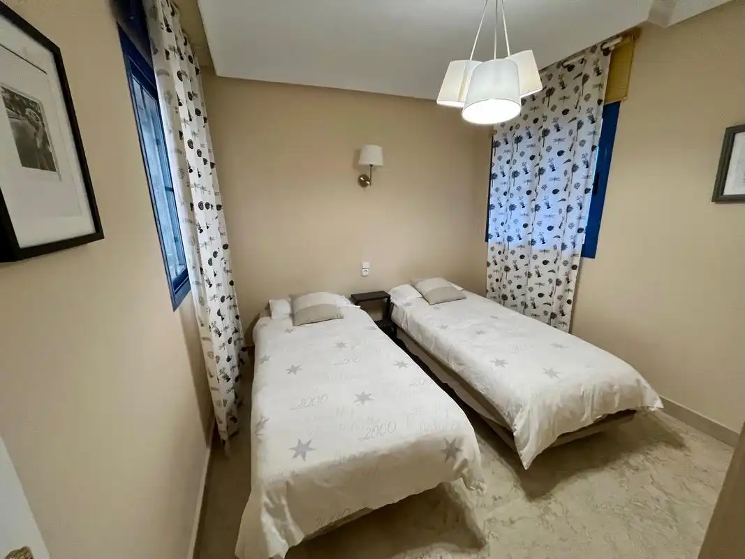 Habitación de Apartamento en venta en Almuñécar con Aire acondicionado, Terraza y Trastero