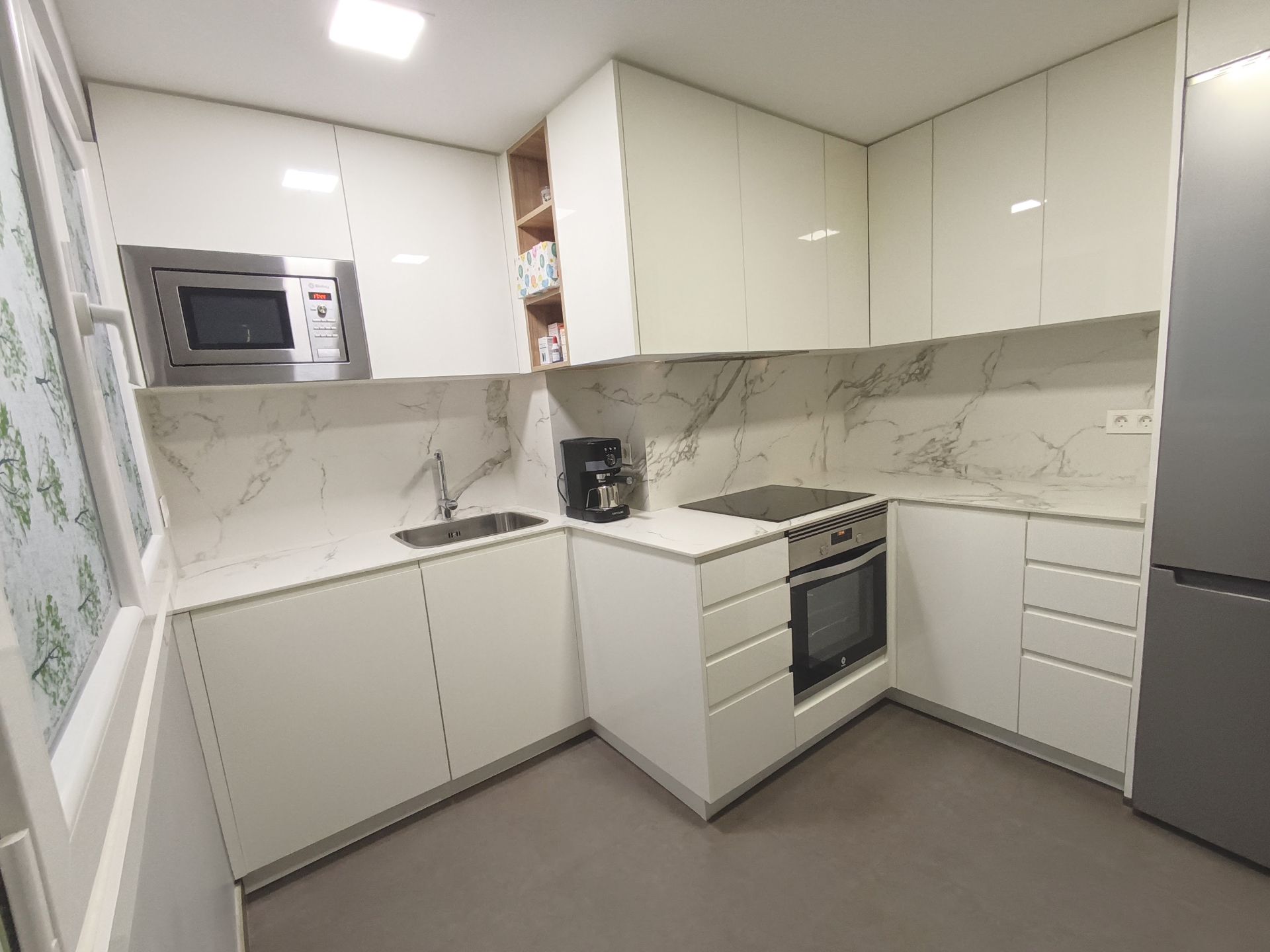 Kitchen of Flat for sale in Vigo   with Heating, Furnished and Home automation