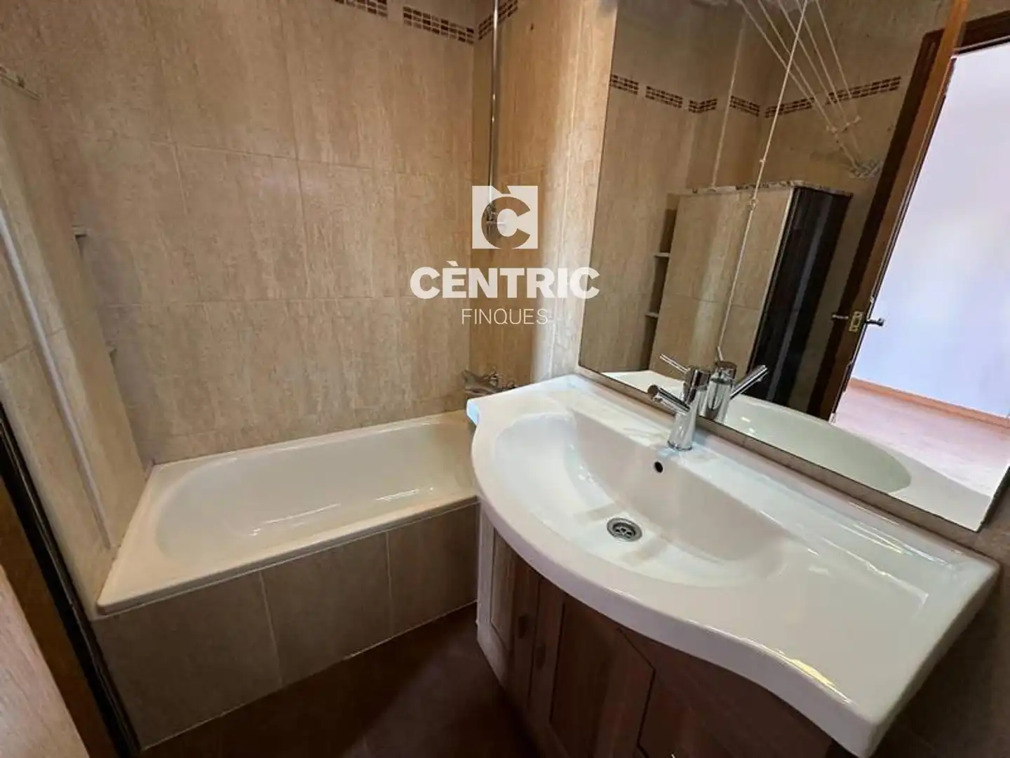 Flat for rent in Barri del Centre