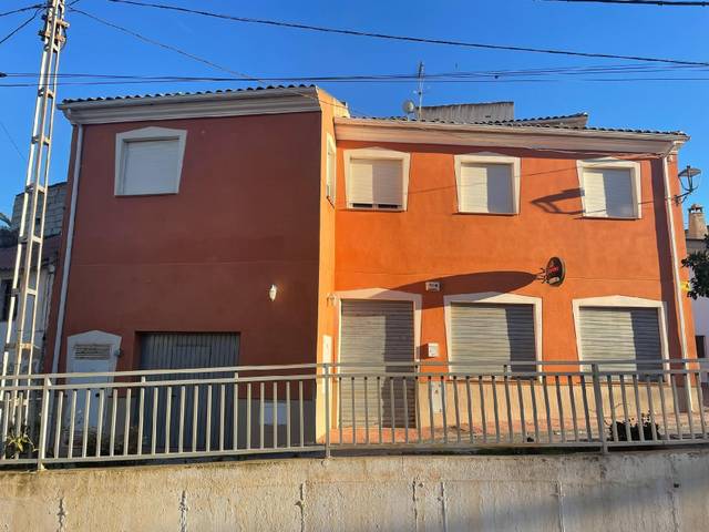 Edificio en Venta en Escúzar