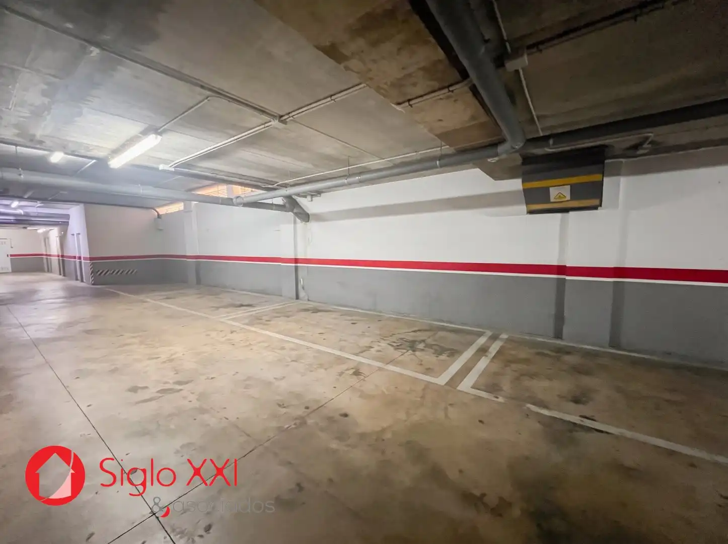 Parking of Flat for sale in Madrigal 