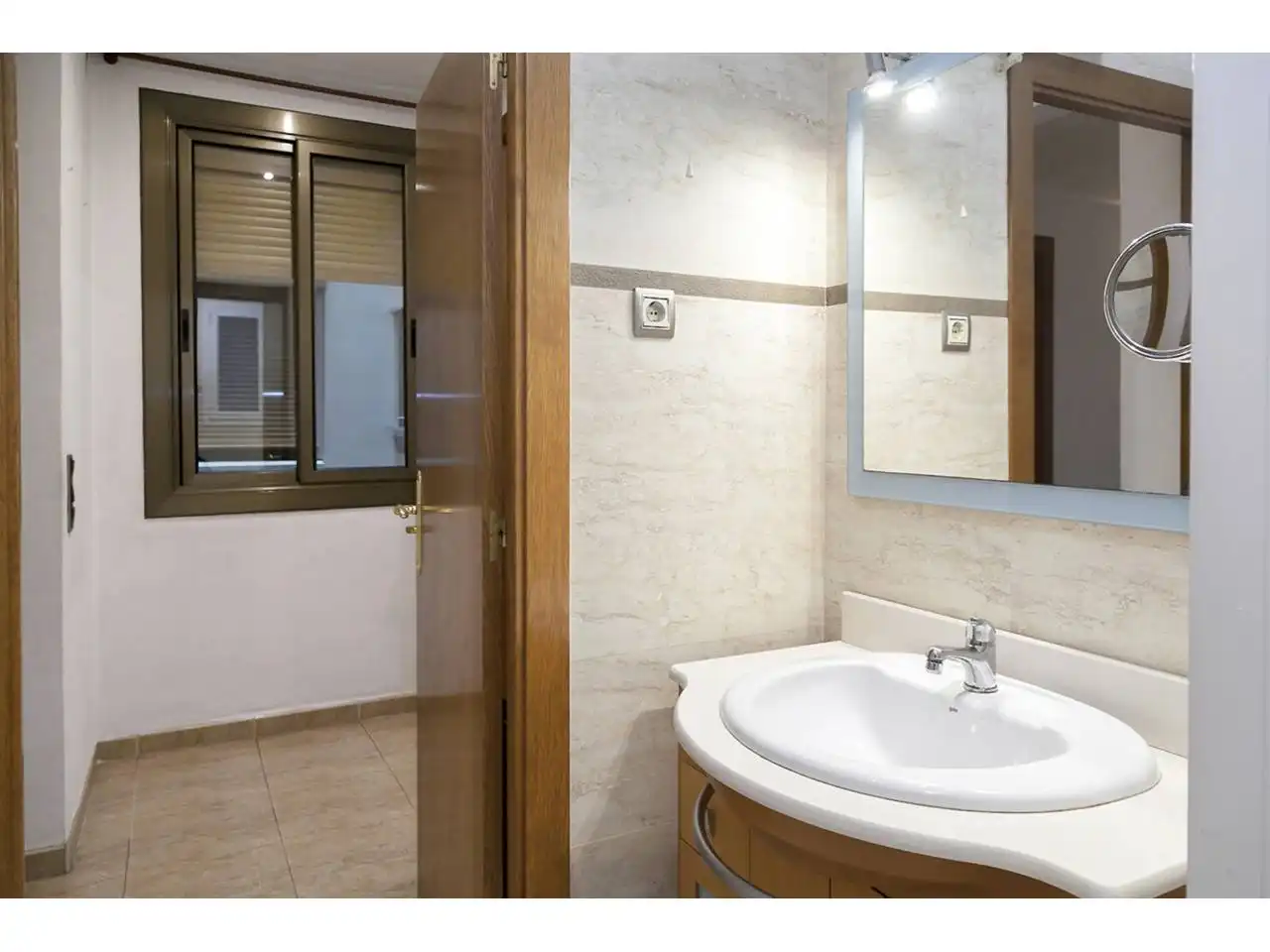 Baño de Piso en venta en Barcelona con Aire acondicionado