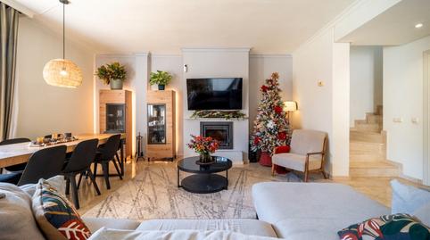 Foto 4 de Dúplex en venda a Avenida Tomás Pascual, 22, La Quinta, Málaga