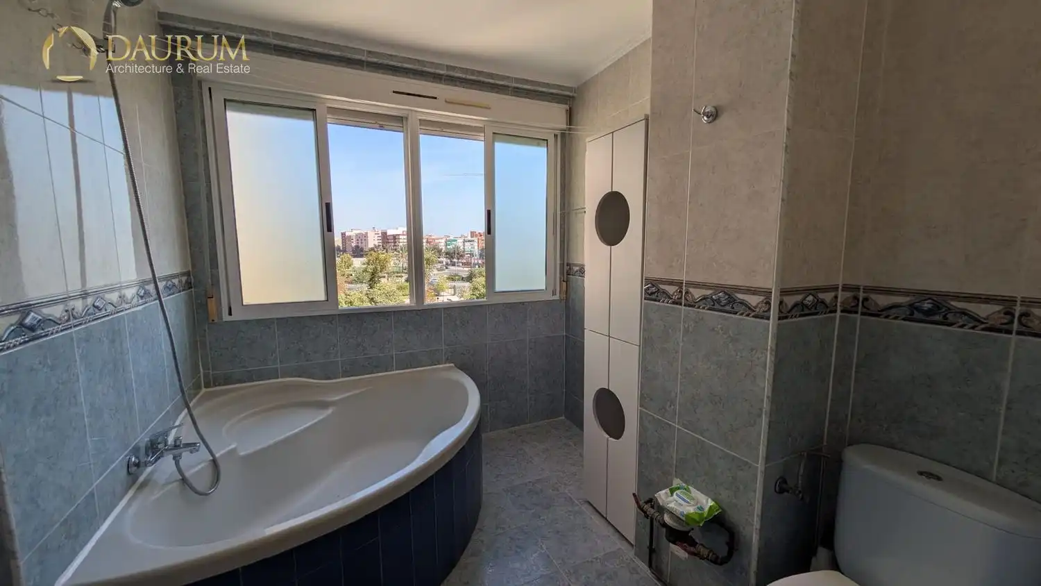 Bathroom of Flat for sale in Poblats Marítims