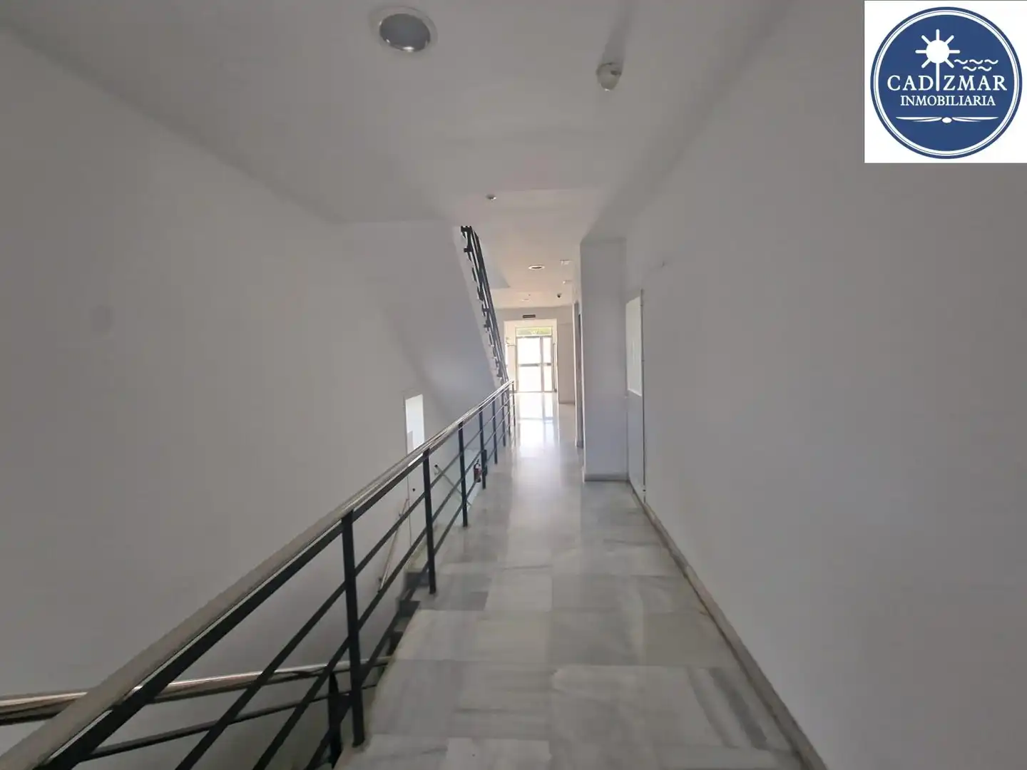 Ground floor for sale in Cádiz  with Storage room, Balcony and Alarm
