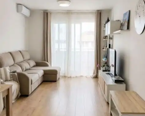 Appartement compact avec terrasse à vendre à Avinguda del Mediterrani, imagen 3