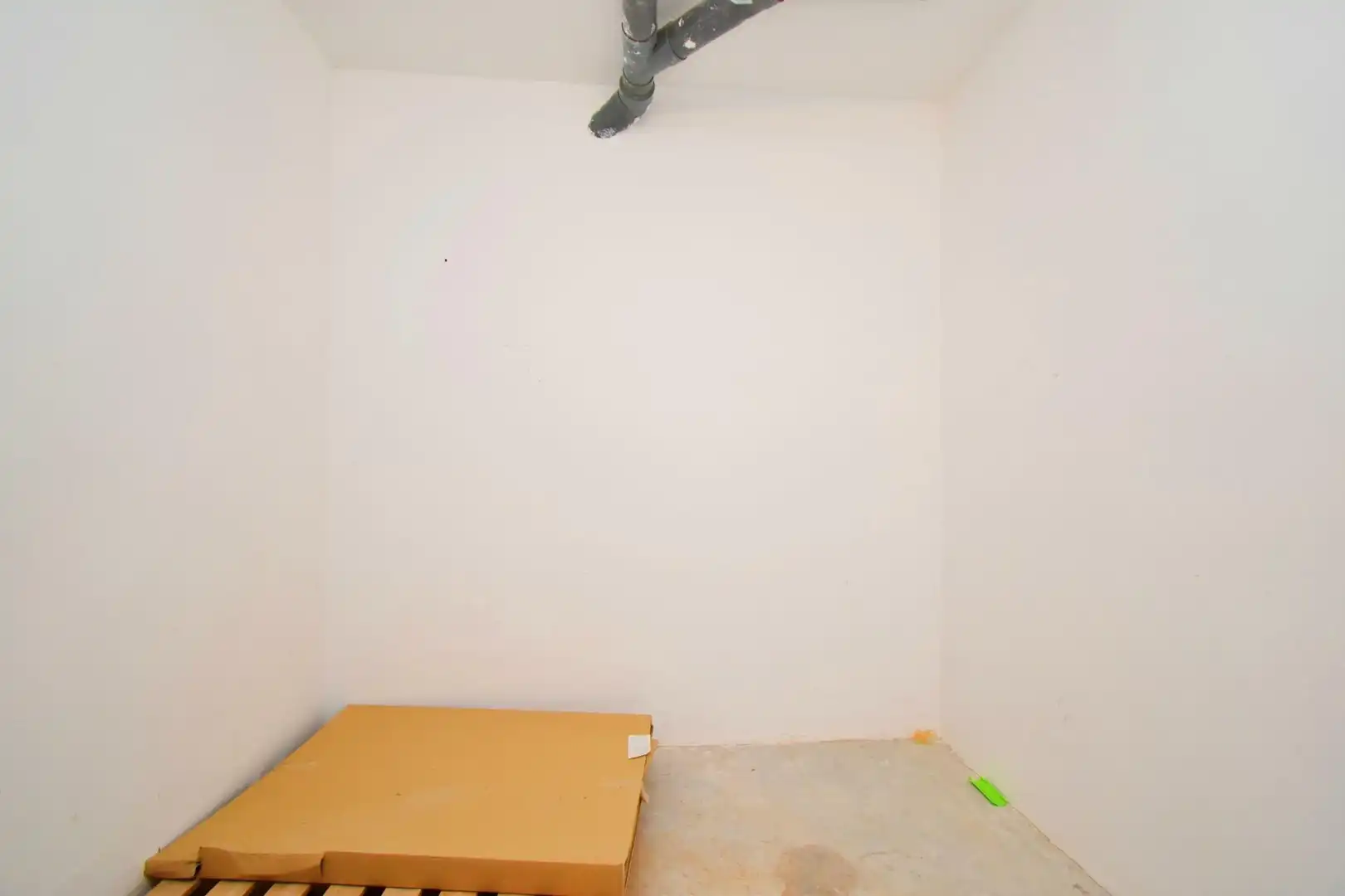 Wohnung zum Verkauf in Dalías mit Privatgarten, Terrasse und Abstellraum
