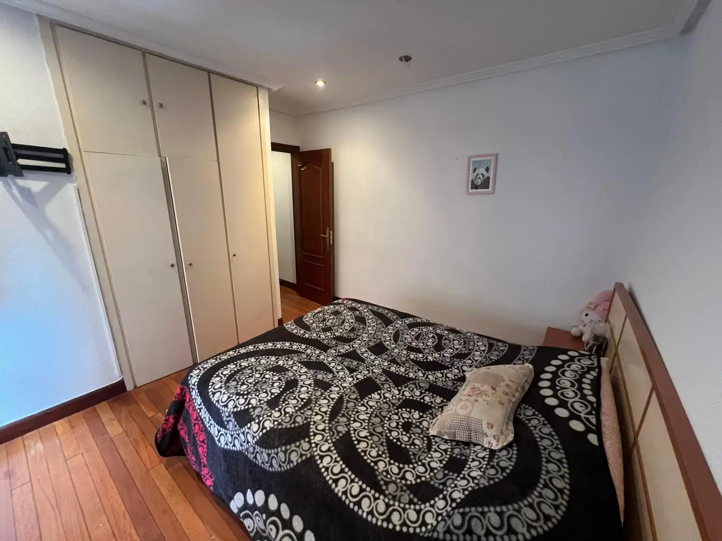 Bedroom of Flat for sale in Bilbao   with Heating, Terrace and Balcony