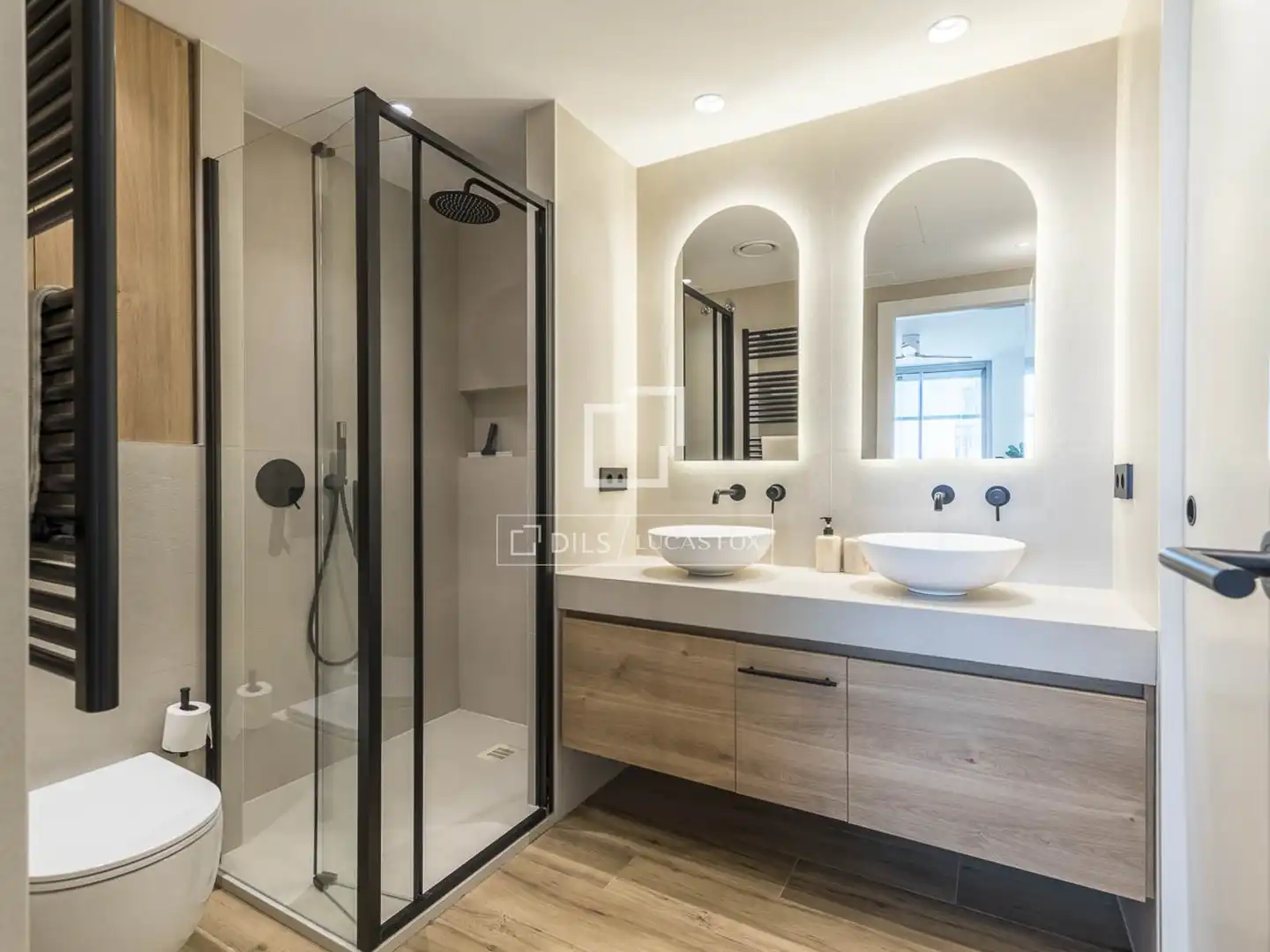 Baño de Piso en venta en Barcelona con Aire acondicionado, Calefacción y Parquet