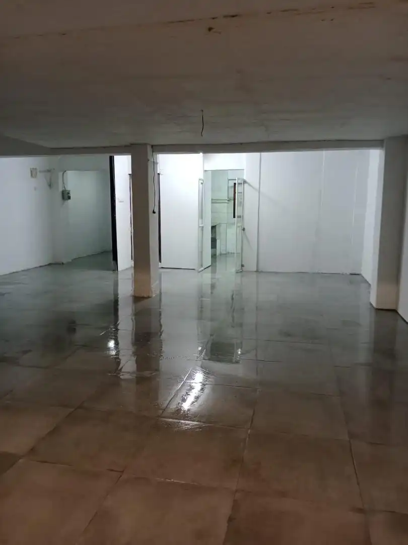 Local comercial de lloguer a Casc Urbà