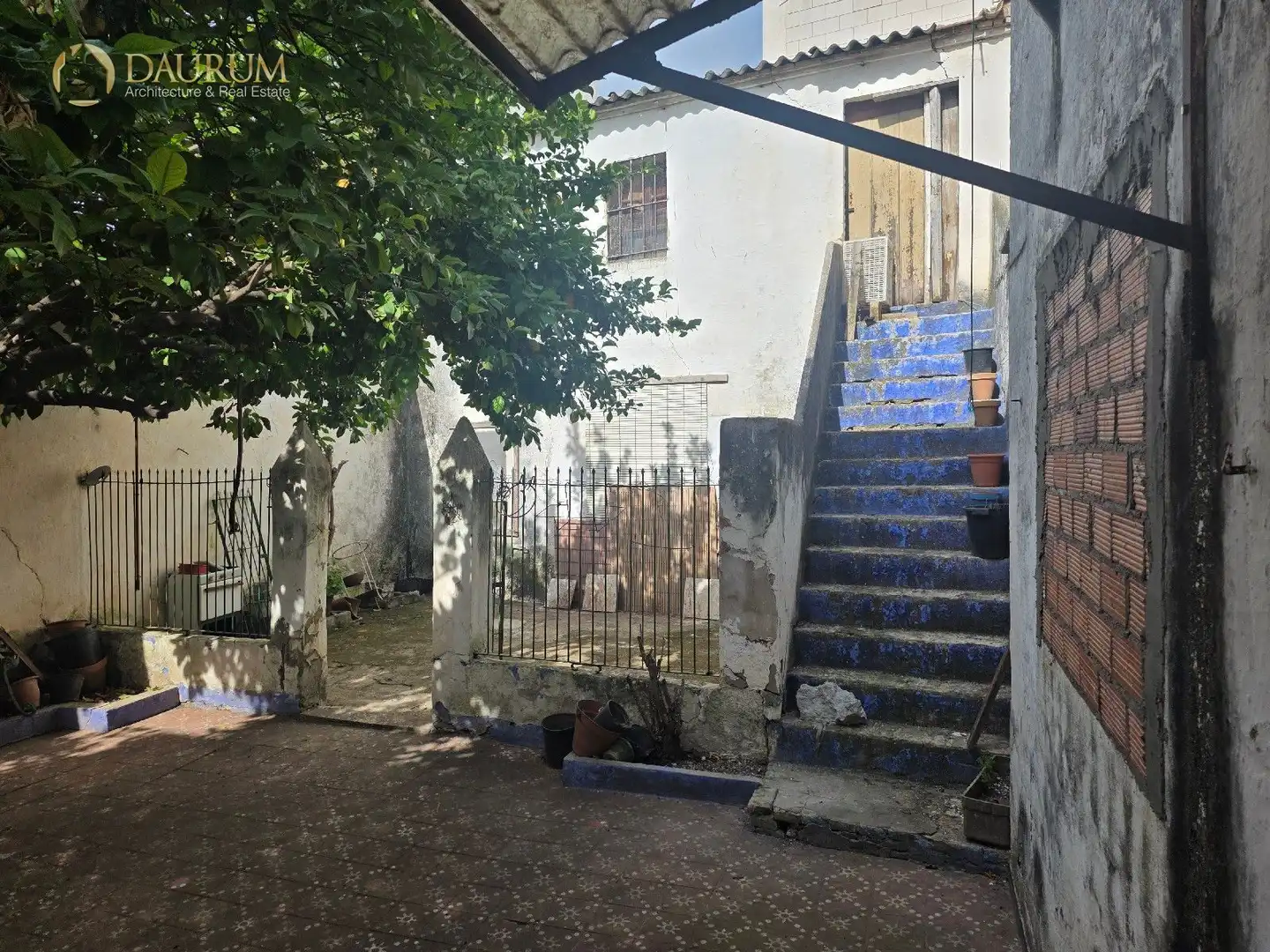 Vista exterior de Casa o chalet en venta en La Algaba con Jardín privado, Terraza y Trastero