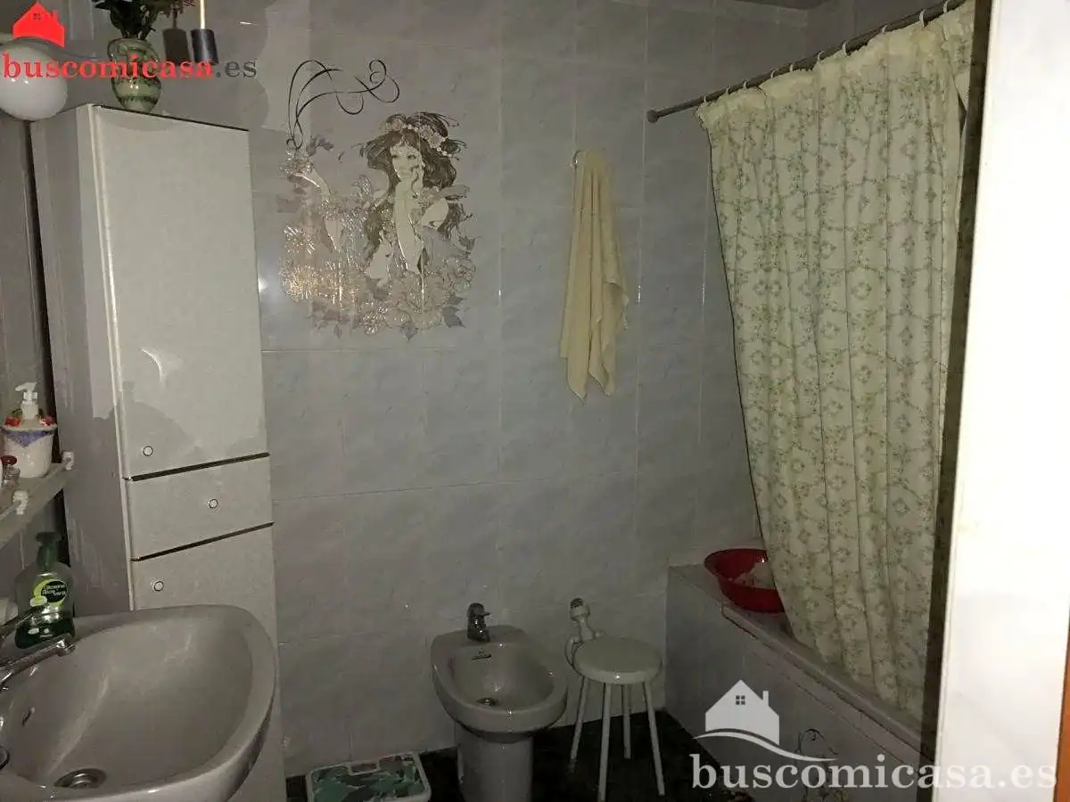 Baño de Casa adosada en venta en Linares con Aire acondicionado, Jardín privado y Terraza