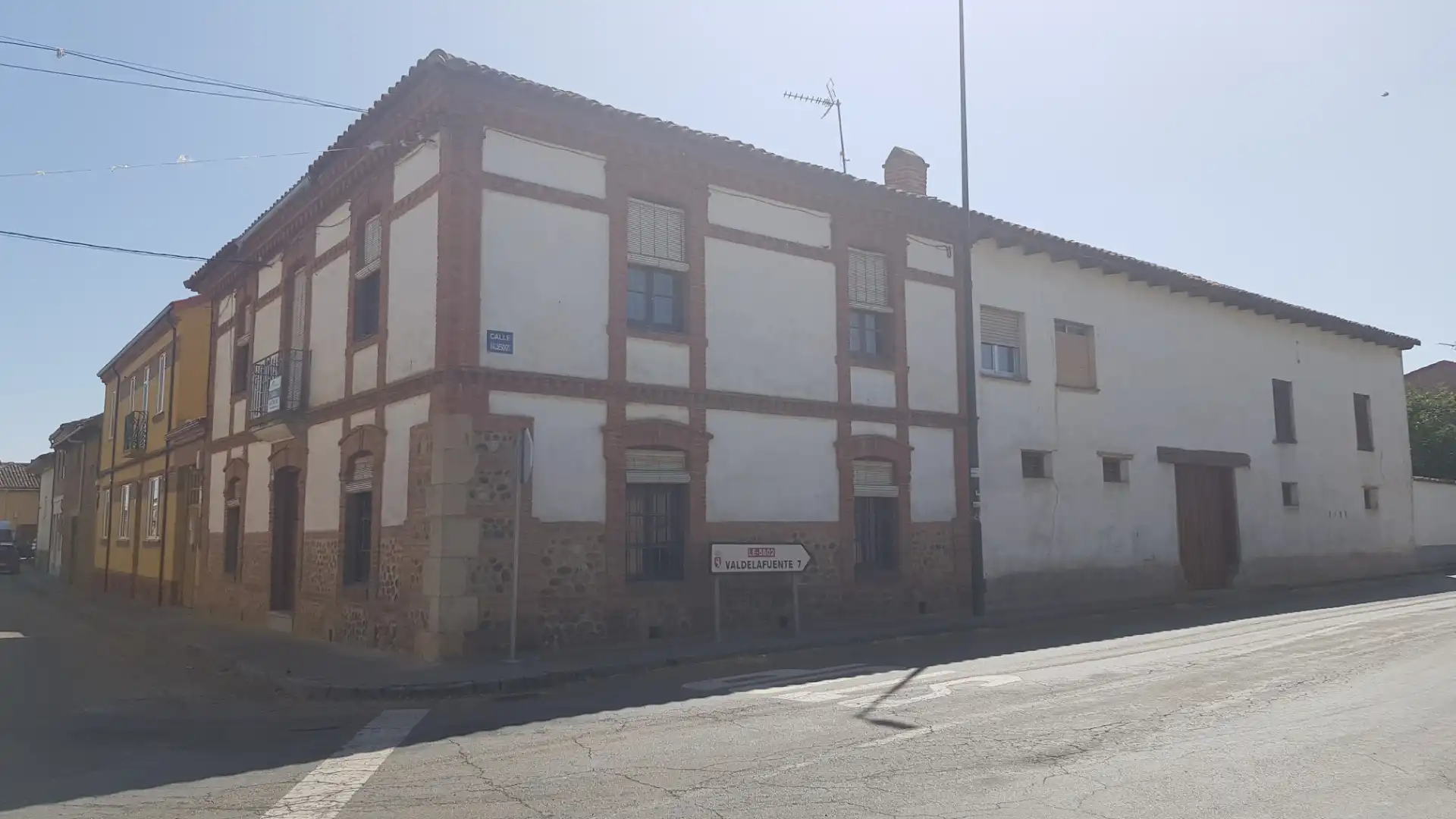 House for sale in Calle Real
