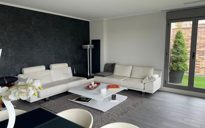 Living room of Attic for sale in  Madrid Capital  with Terrace