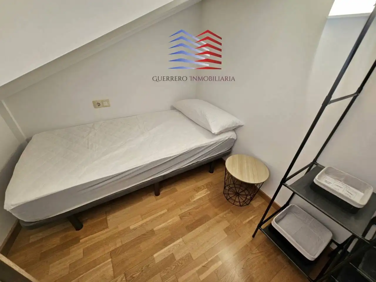 Schlafzimmer von Maisonette zur Miete in Ourense Capital  mit Heizung, Parkett und Möbliert