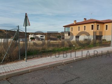 Terrenys i solars en venda a FUENTE DEL PESEBRE
