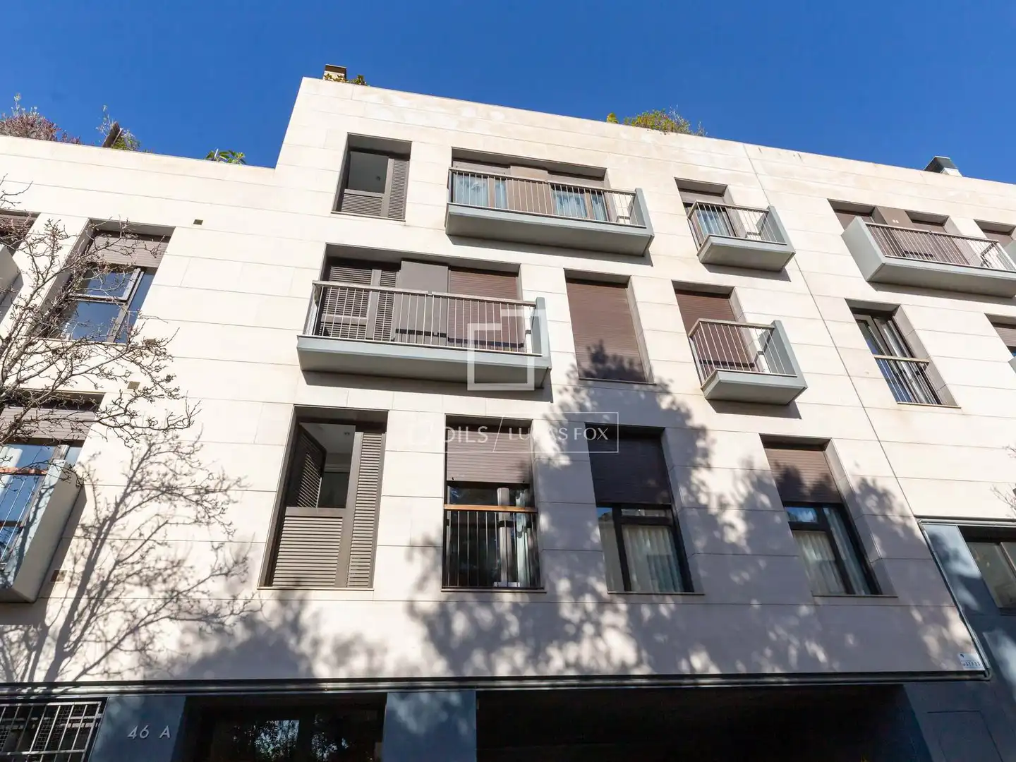 Vista exterior de Piso en venta en Sant Just Desvern con Aire acondicionado y Balcón
