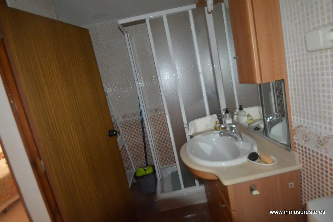 Bany de Pis en venda en Torrevieja amb Balcó